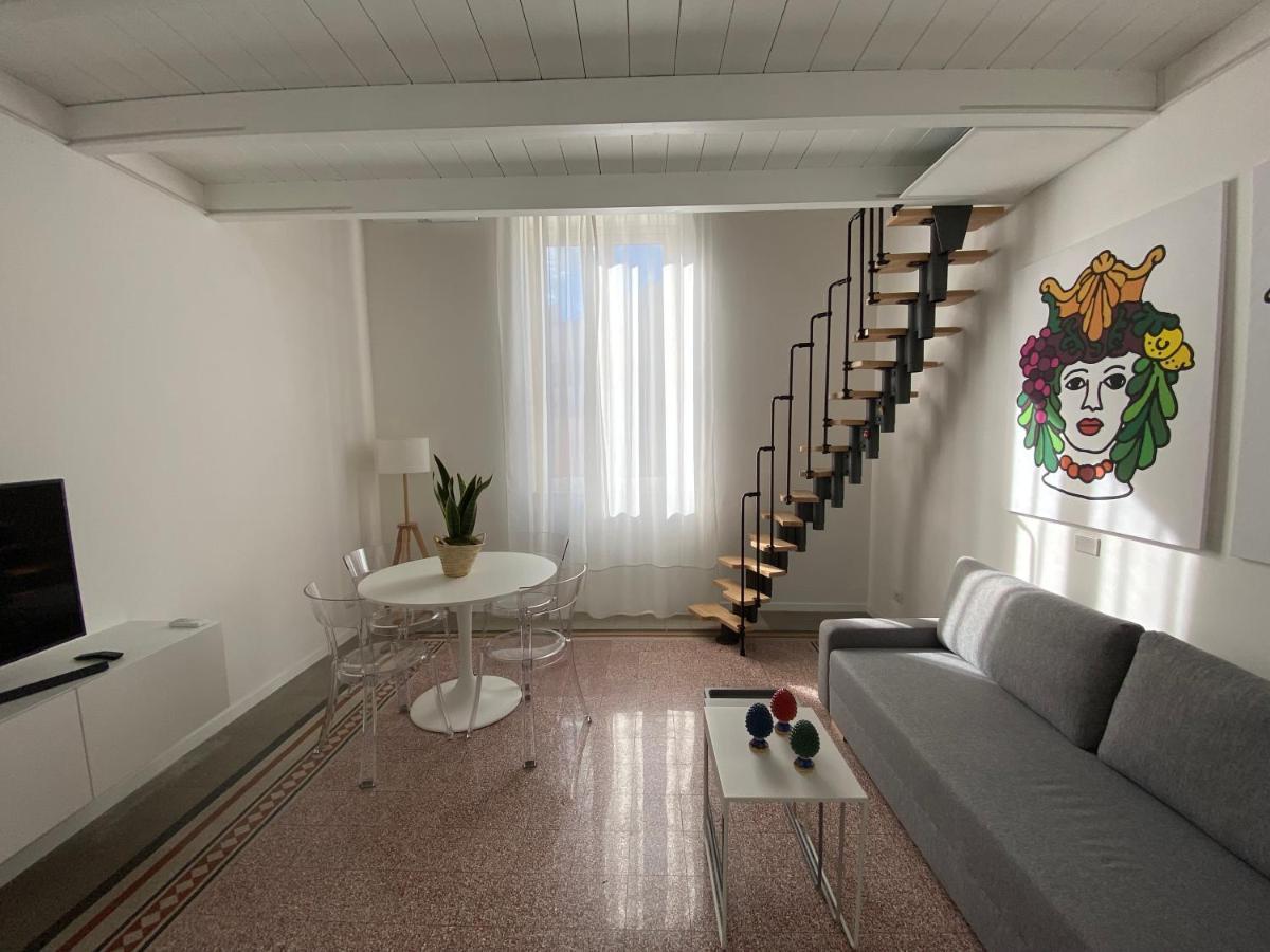 Palazzo Caltagirone Suite Palerme Extérieur photo